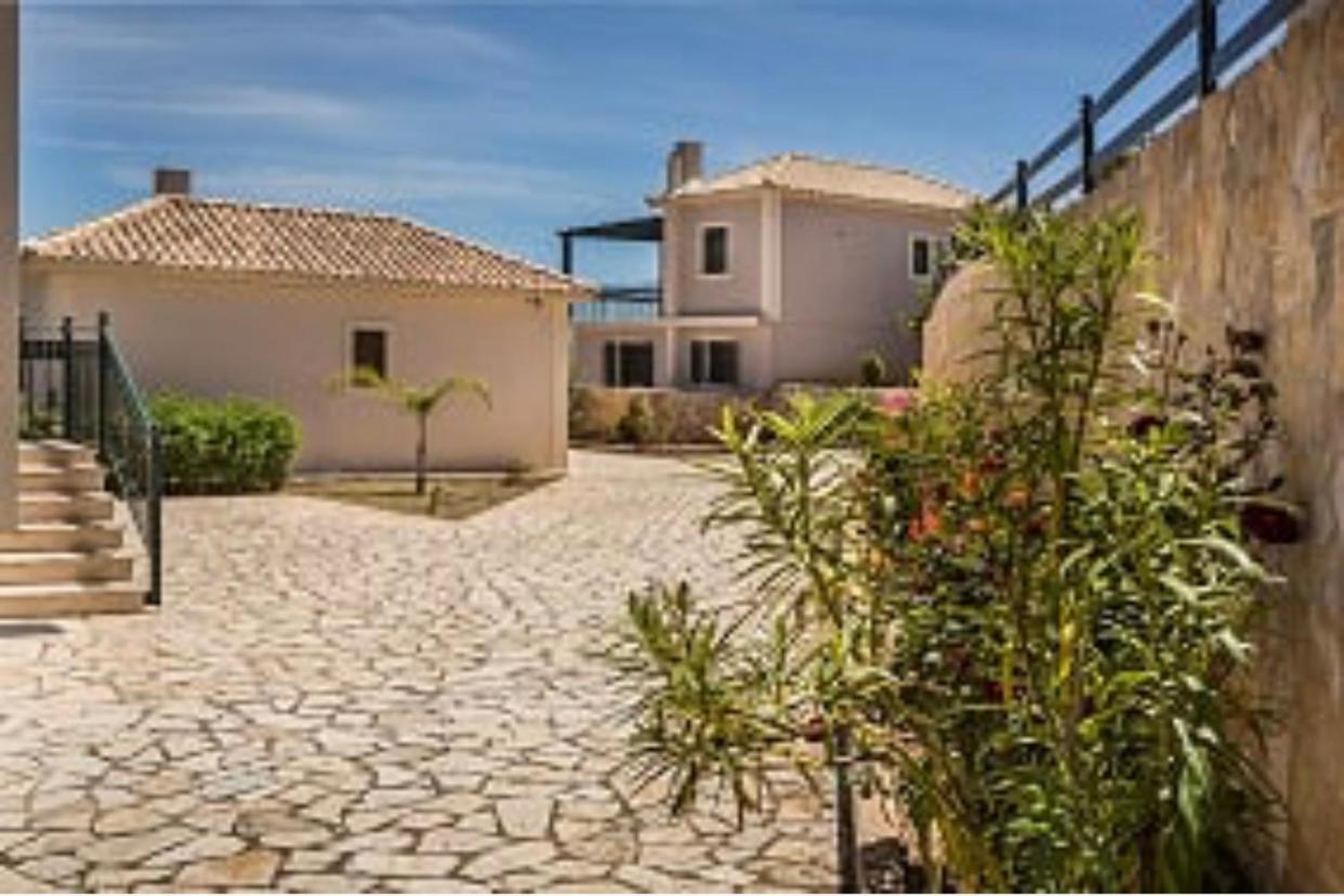 Villa Peaceful House With An Awesome View Khelmáta Exterior foto